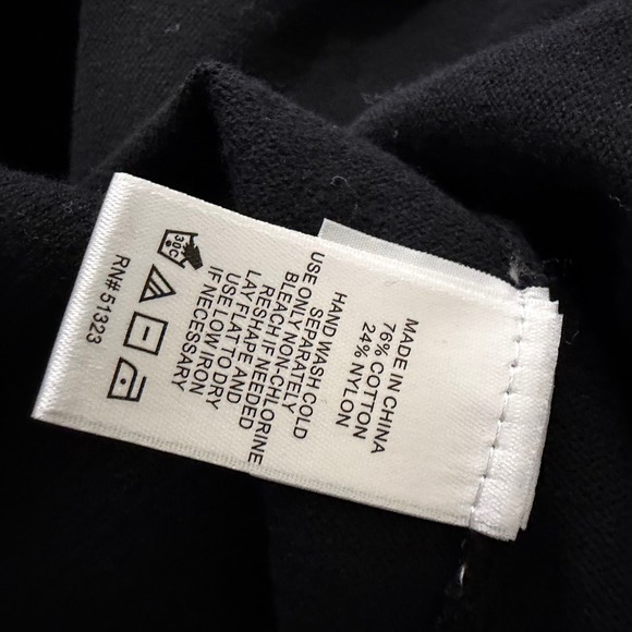 CeCe Short Sleeve Contrast Collar Polo Sweater Womens Size Medium Black NWT - Picture 7 of 7